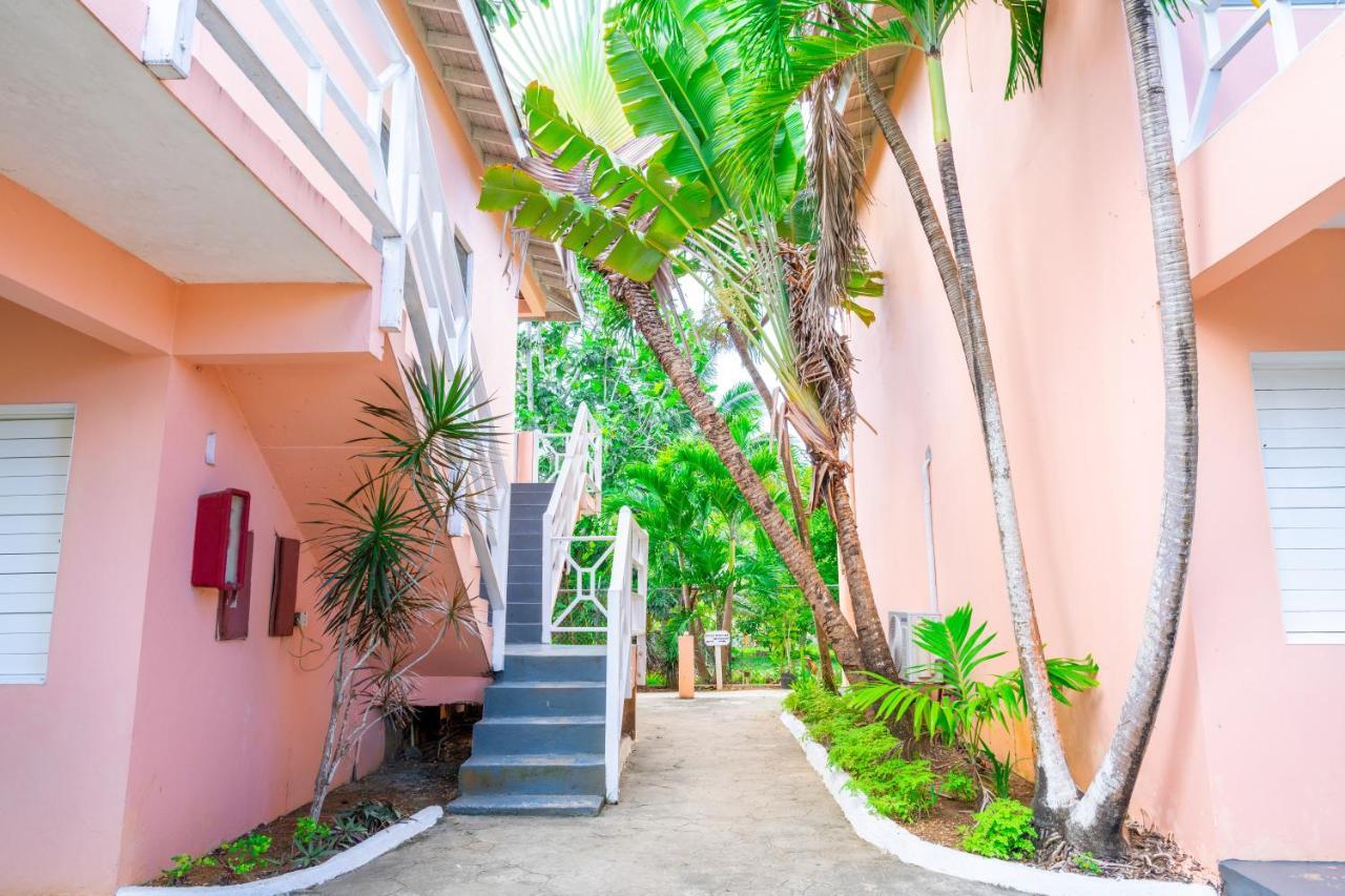 Shields Negril Villas Екстер'єр фото