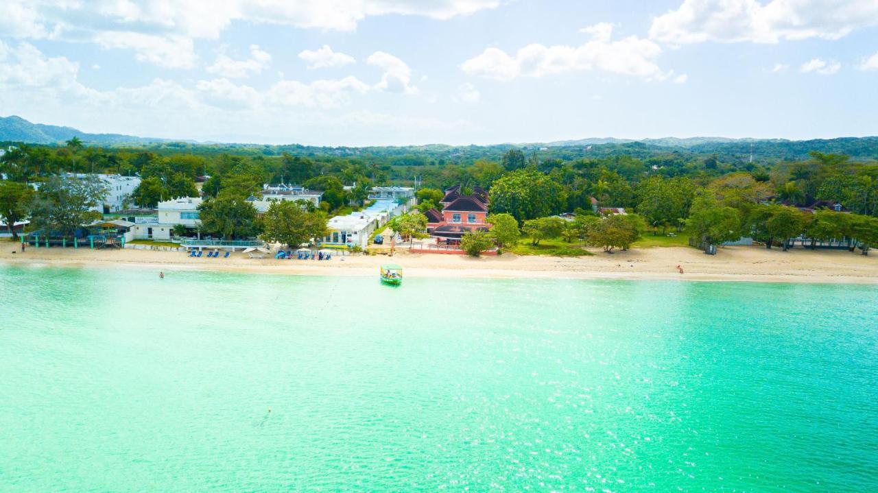 Shields Negril Villas Екстер'єр фото