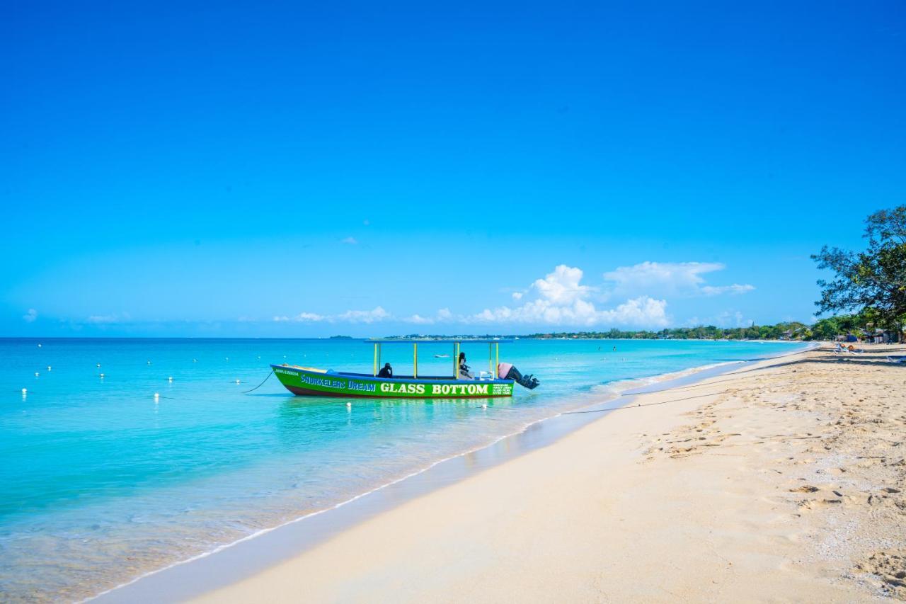 Shields Negril Villas Екстер'єр фото