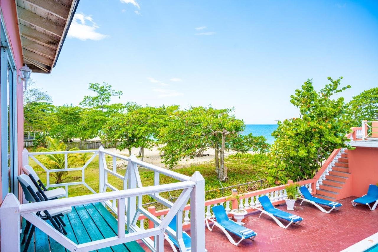 Shields Negril Villas Екстер'єр фото