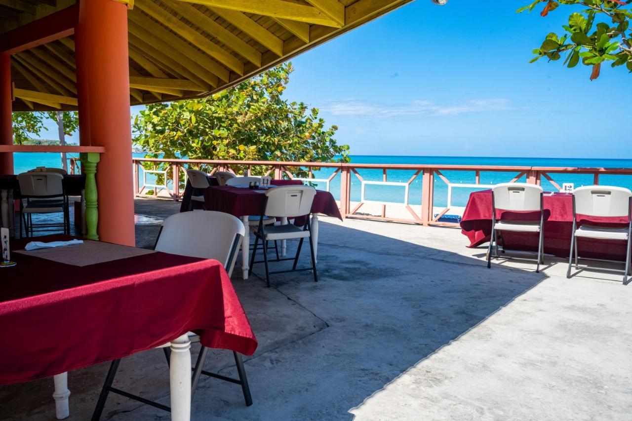 Shields Negril Villas Екстер'єр фото
