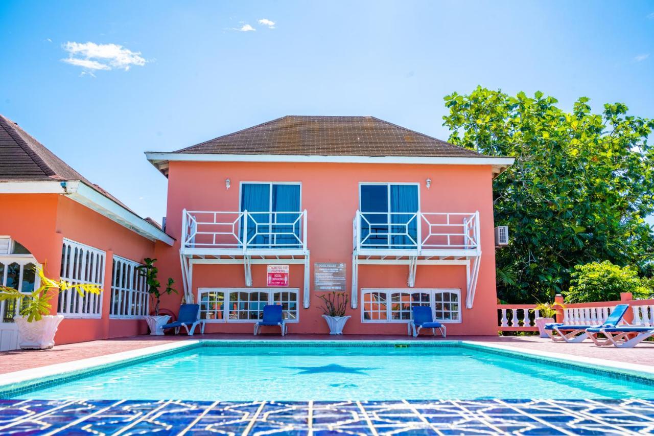 Shields Negril Villas Екстер'єр фото