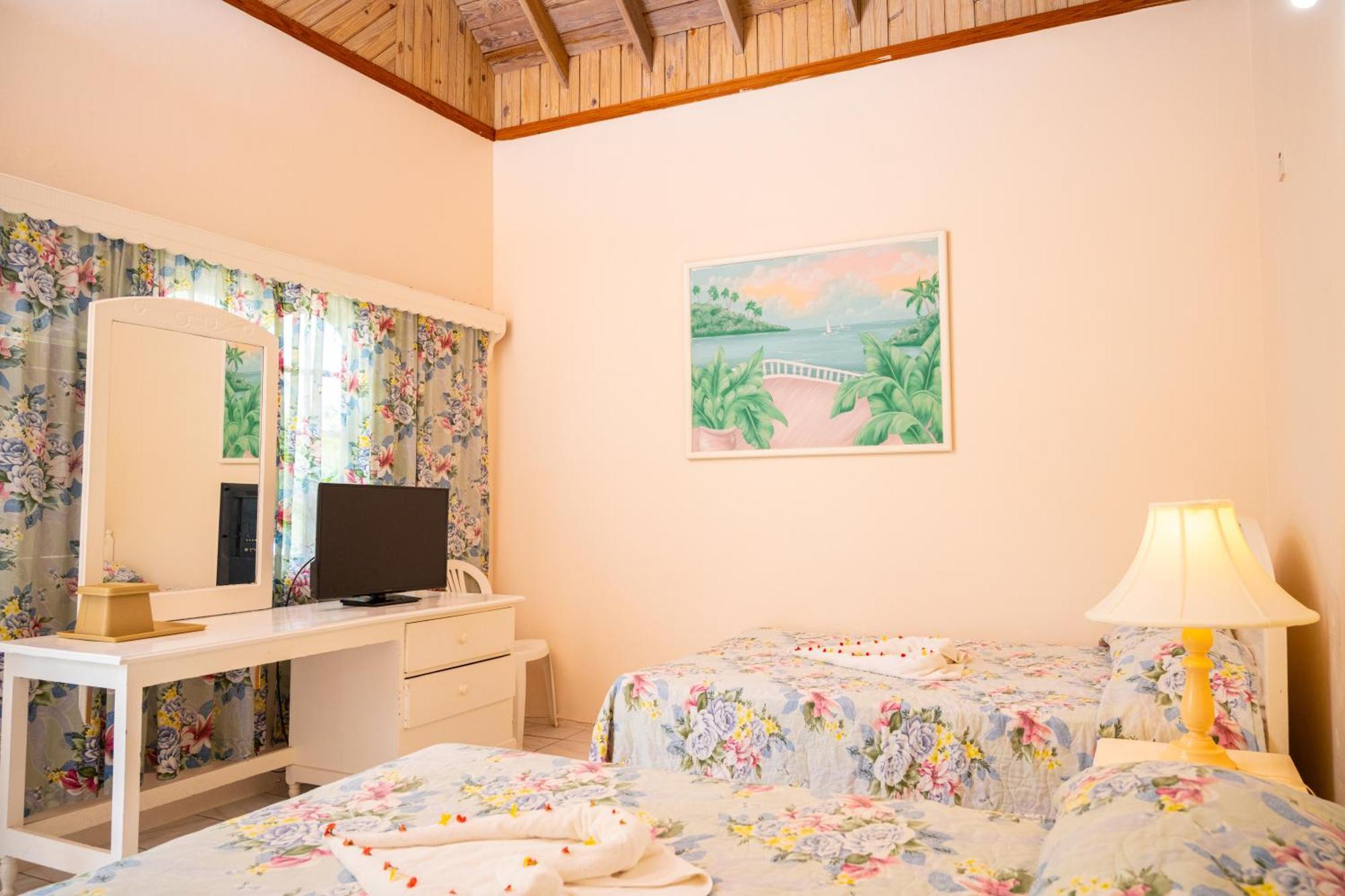 Shields Negril Villas Номер фото